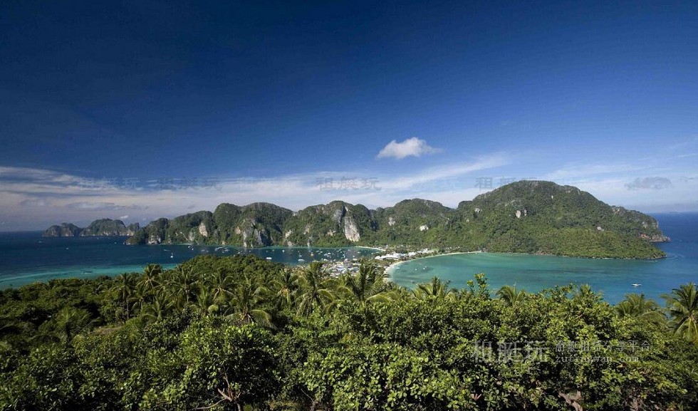 普吉游艇俱樂部-(Boat Lagoon Marina)→皮皮島(Phi Phi Island) 普吉游艇俱樂部-(Boat Lagoon Marina)→皮皮島(Phi Phi Island)