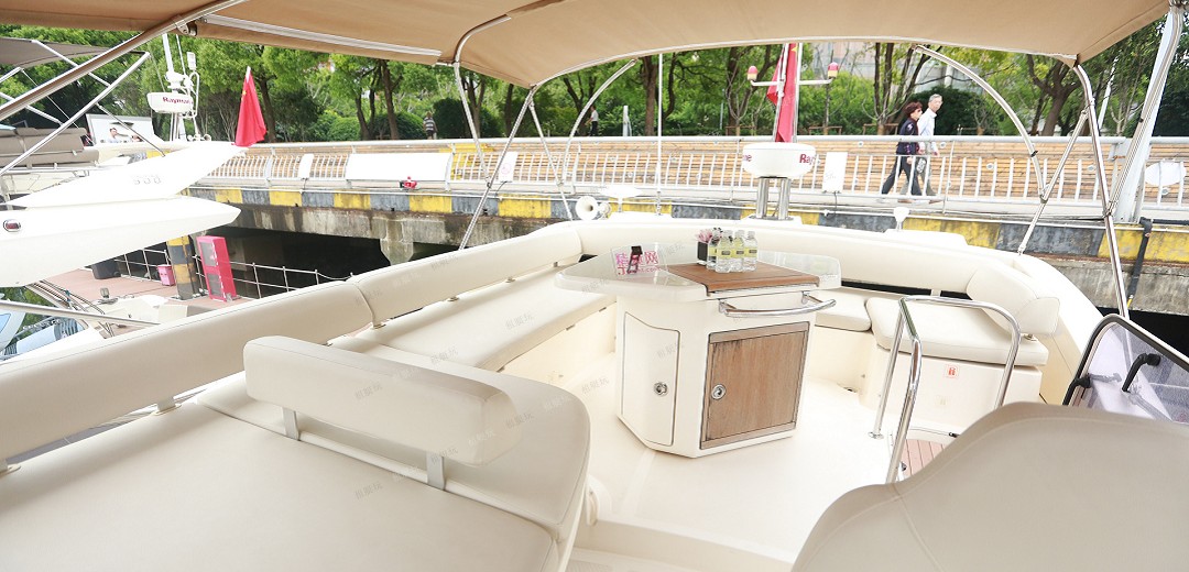 意大利 Azimut 47