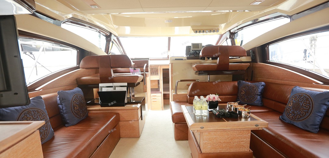意大利 Azimut 47